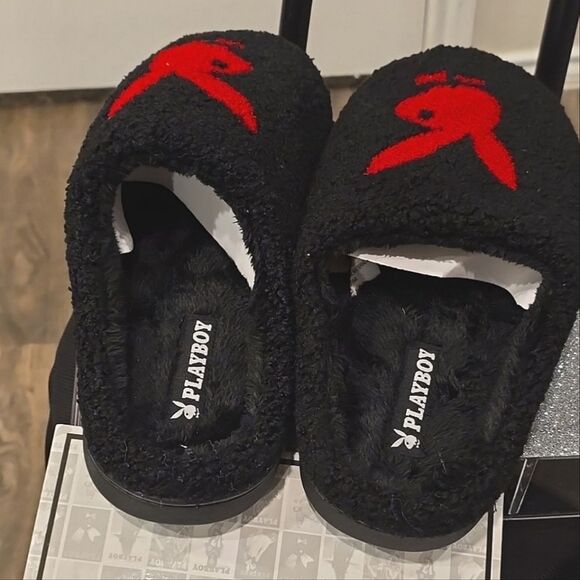 Playboy Logo Bunny Indoor/Outdoor Memory Foam Slippers - Picture 4 of 6